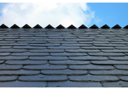 Laying a 20cm x 20cm slate roof